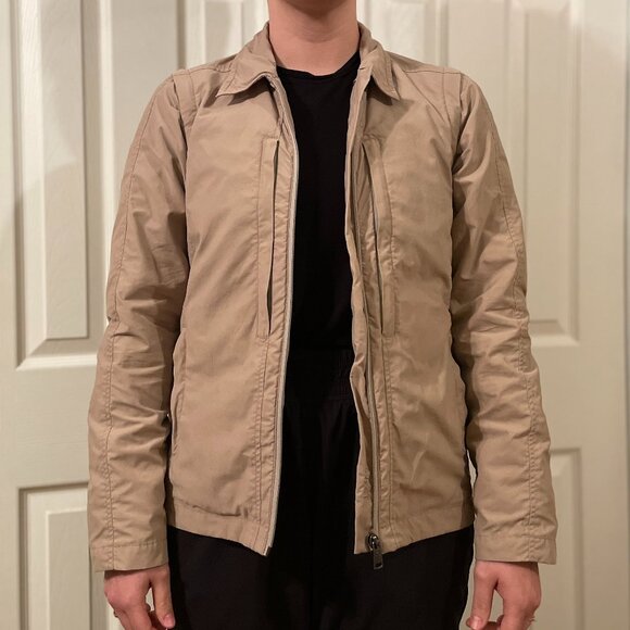 Scottevest Women's Essential Travel Jacket 2.0 in Sand XS - Picture 2 of 8